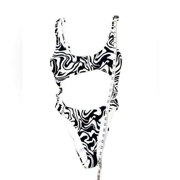 NWT Forever 21 • Bathing Suit, One Piece, Cut out Front and Back, Small - Picture 5 of 7